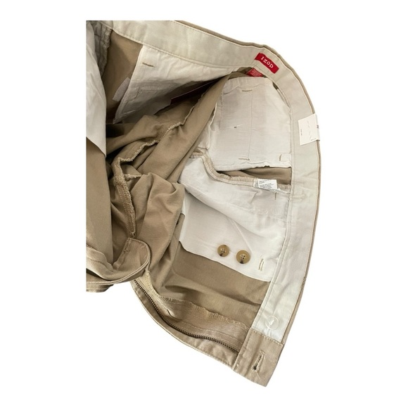 Izod Men's Tan Flat Front Shorts - Picture 7 of 13